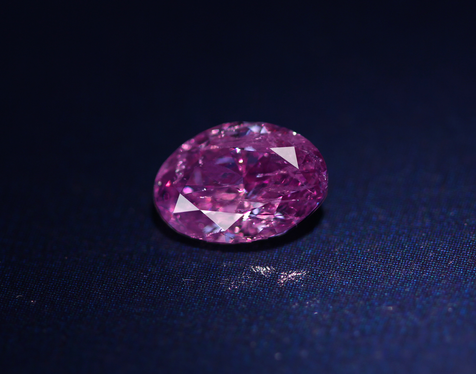 2ロイヤルブルームーンストーン・2オパール・21エメラルド・9ピンク