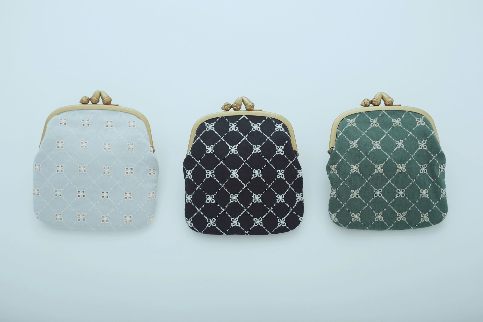 flower beads cuddle purse - minä perhonen