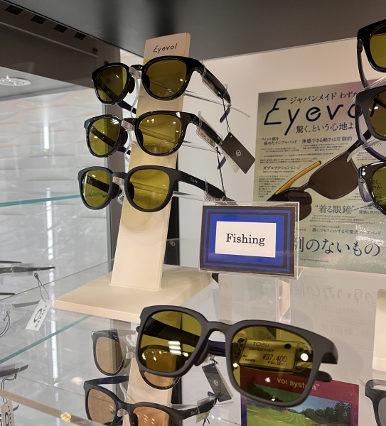 NEW・Eyevol（アイヴォル）調光サングラス 東武百貨店池袋店メガネさろん｜