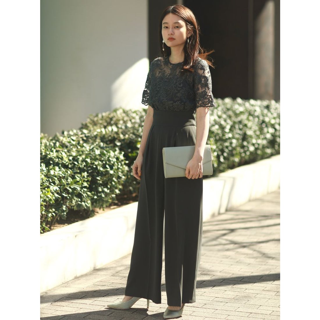 LAGUNAMOON LADY オーバーレースワイドパンツドレス（チャコールグレー