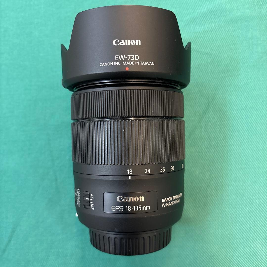 Canon EF-S 18-135mm IS USMズームレンズ Canon EF S18 135mm F3.5 5.6 IS USM Standard Zoom Lens for EOS DSLR
