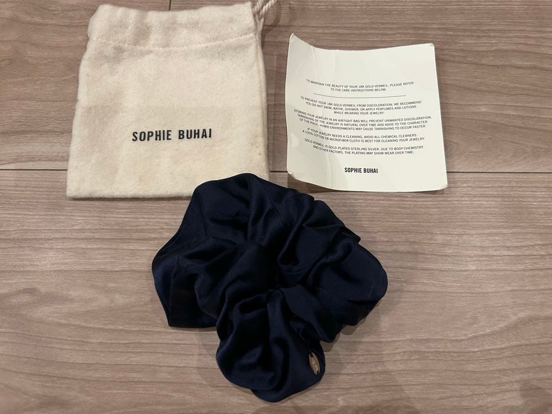 SOPHIE BUHAI ネイビー サテン ヘアシュシュ シュシュ – dee doo dah